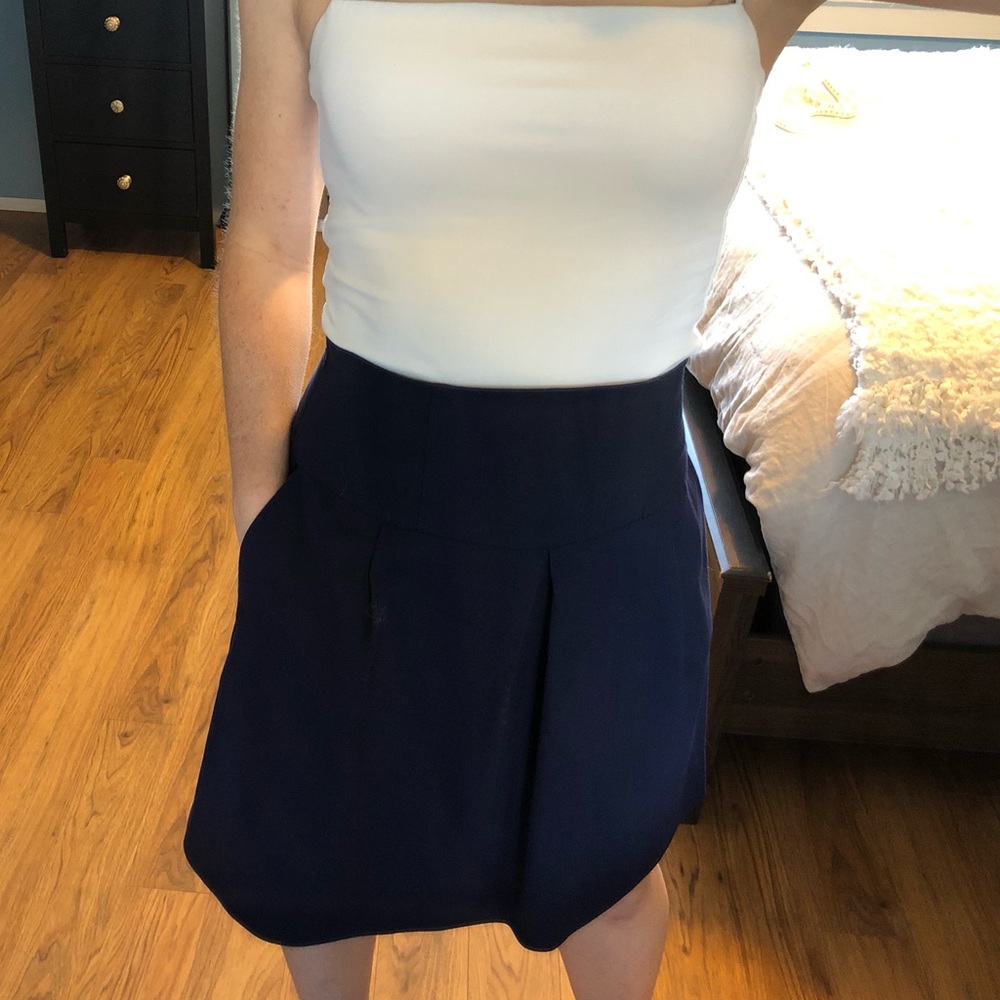 Zara basic skirt with pockets (navy)!